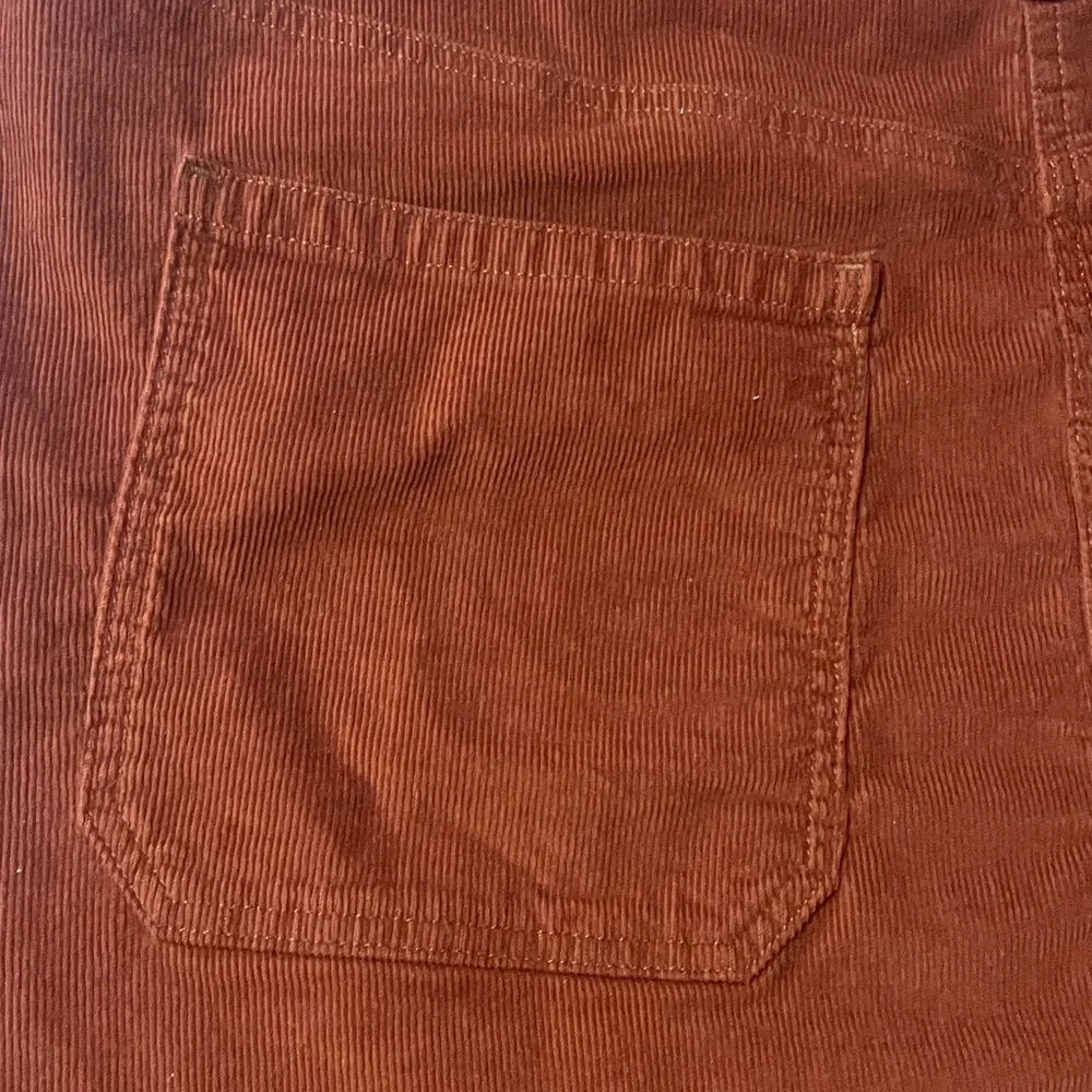 Old Navy Rust Corduroy Mini Skirt. 
Size 16. - Picture 6 of 10